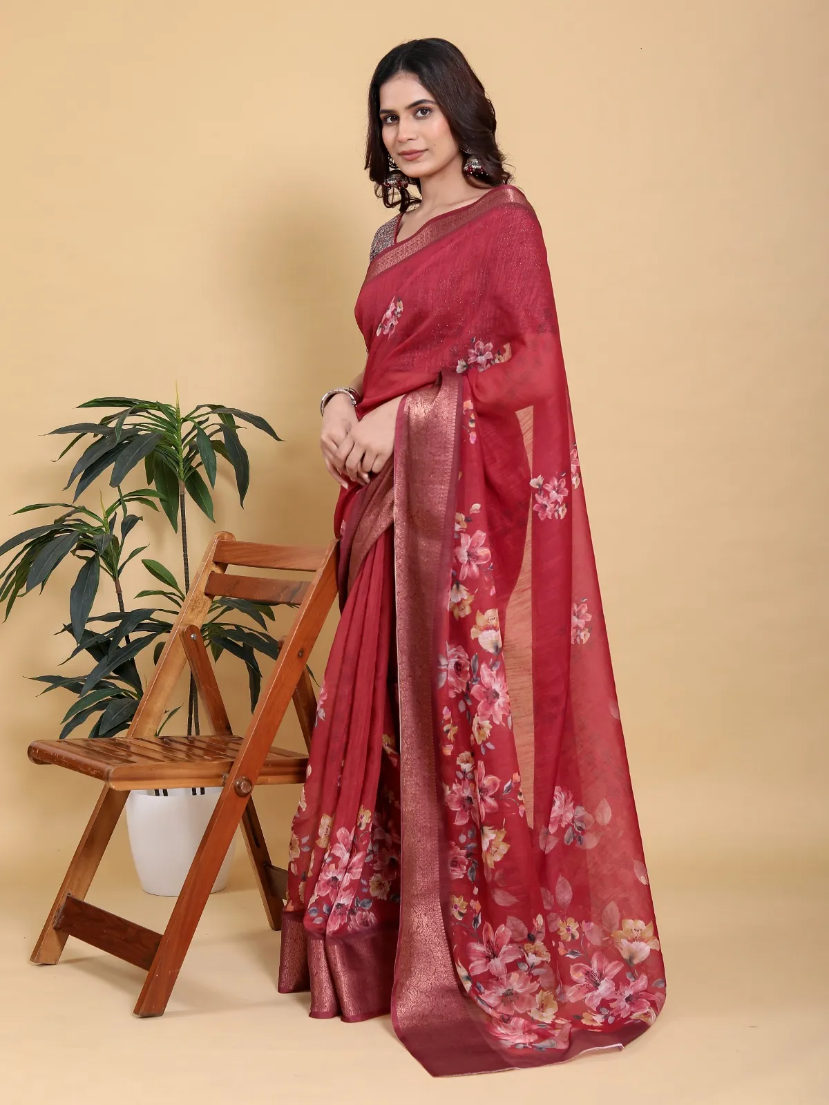 Reach floral digital print saree - Image 2 in Kolkata
